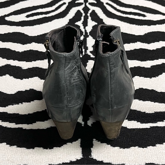 Miz Mooz Barcelona Capulet Leather Zipper Heeled Booties Gray Size 10/41 - Picture 5 of 10